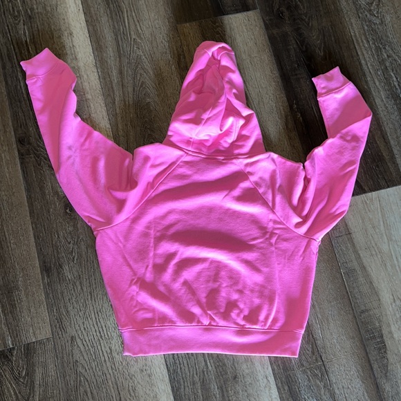 Nike Cropped Sweater 🌸 - Picture 10 of 12